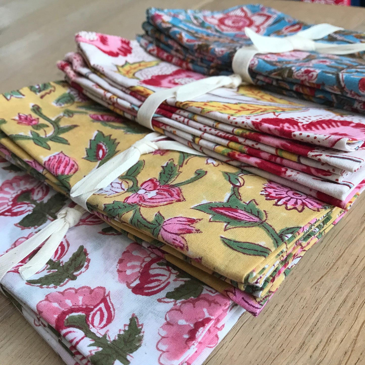 Servetten Pink en Geel