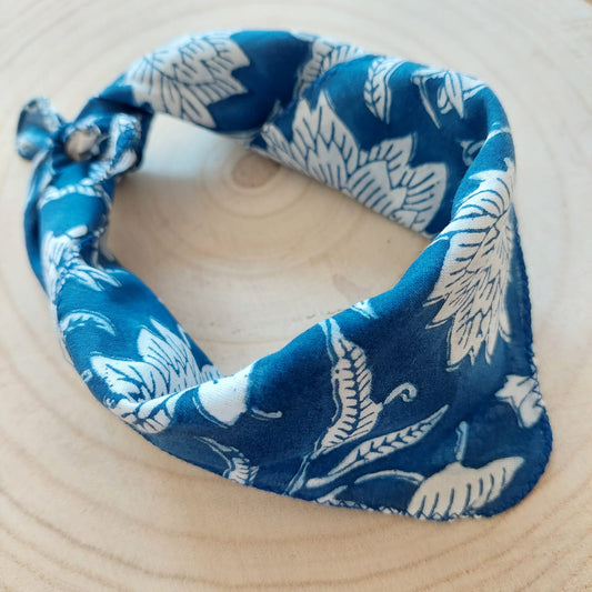 Babyhalsdoekje Witte Bladeren