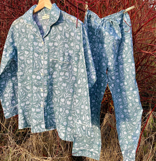 pyjama for women cotton with blue-white-floral-design
