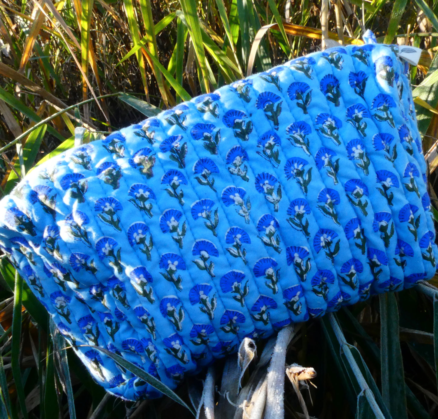Cosmetic Bag Blue Anemone