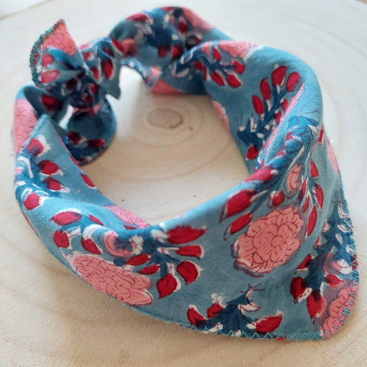 Baby Neckerchief Cheery Rose