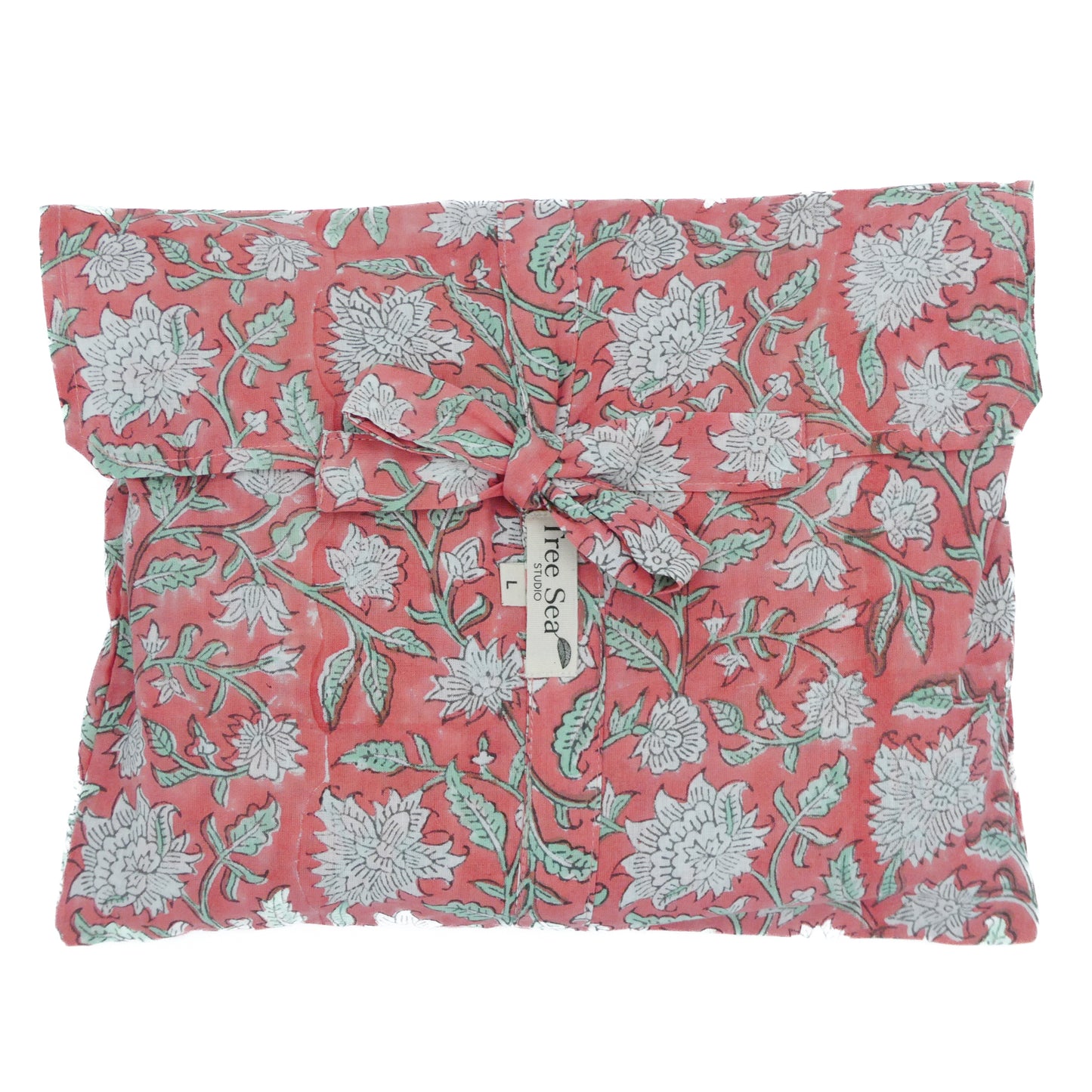 travel pouch for rose cotton pyjama with floral design